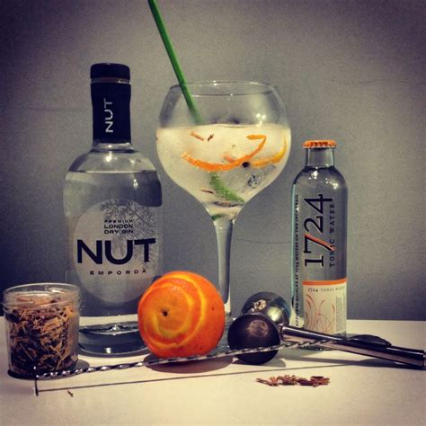 Gintonic nut amb taronja | Garrafas, Fotos