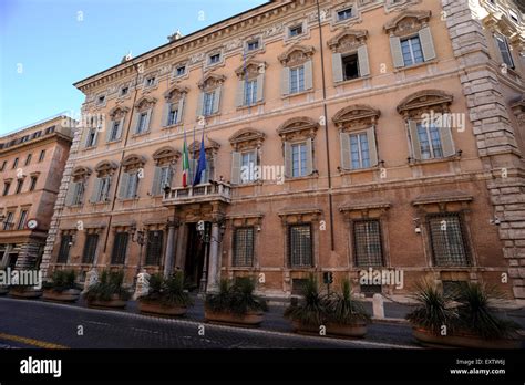 Senato Italiano Roma Immagini E Fotografie Stock Ad Alta Risoluzione