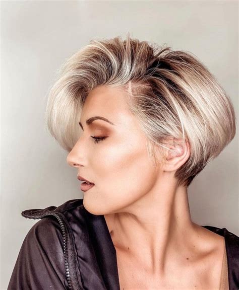 32 Best Bixie Haircuts And Colours 2022 Dimensional Blonde Bixie Haircut Long Pixie Hairstyles