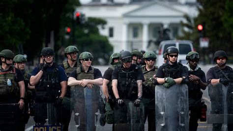 Federal Prison Riot Team That Patrolled Dc Streets Injured Colleagues