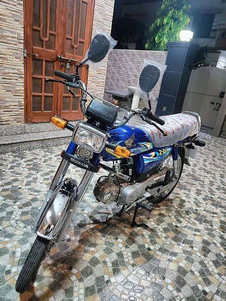 Honda CD70 2024 Model Blue Color Standard 1080214843