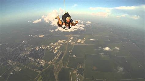 Nikhil Gonpalliwar Skydive At Chicagoland Skydiving Center