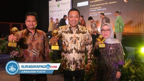 Kinerja Bupati Sampang Raih Predikat Top Pembina Bumd Awards