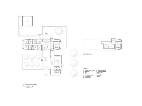 The Floor Plan For An Office Building