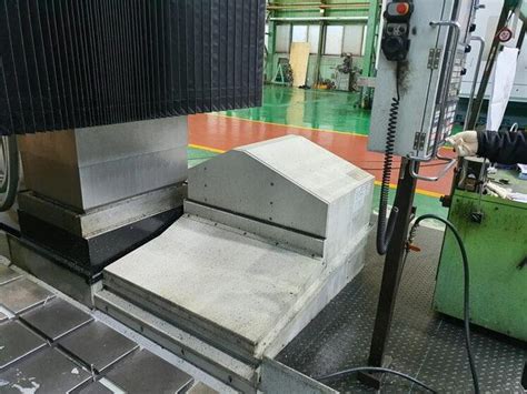 Used Snk Rb M Cnc Face Bridge Type Double Column Machining Cente