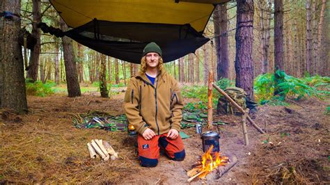 なんかアカウントごと消されるんですけど UK Solo Bushcraft Wildcamp In A UFO Forest