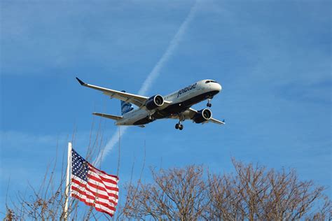 JetBlue To Reduce Winter Capacity By 25% At Washington Reagan Airport