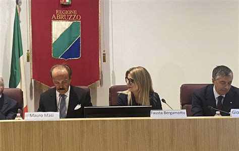 Banca Del Fucino Presenta Allaquila Il Primo Rapporto Sulleconomia Abruzzese Le Vie Dello