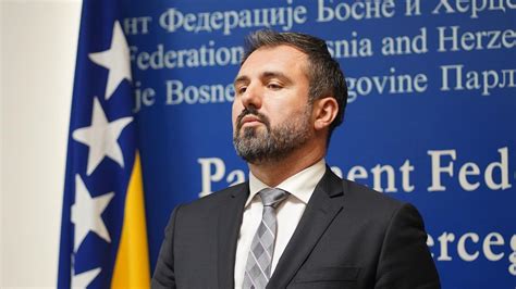 Stojanović o neimenovanju Vlade Ovako pokazujemo nesposobnost za