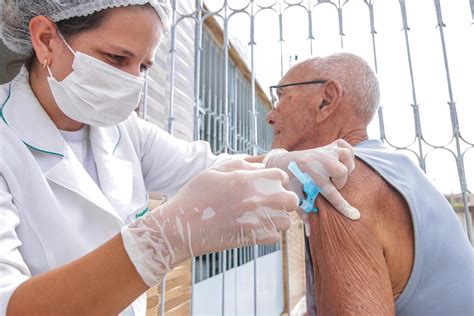 Terceira Fase Da Vacina O Contra Gripe Estendida Em Caruaru