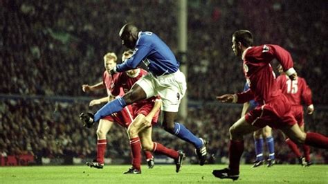 Former Arsenal And Everton Striker Campbell Dies Aged 54