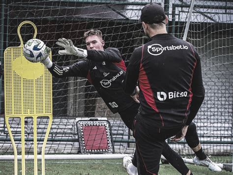 S O Paulo E Cuiab Fazem Duelo Direto No Meio Da Tabela Do Brasileir O