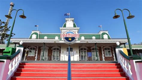 Dreamworld Reopens More Than Six Weeks After Fatal Incident