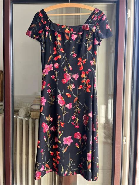 Luftiges Cocktail Kleid Aus Seide Blumenmotive Mango Kaufen Auf