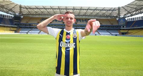 Fenerbahçe nin Polonyalı Yıldızı Sebastian Szymanski Kimdir Sebastian