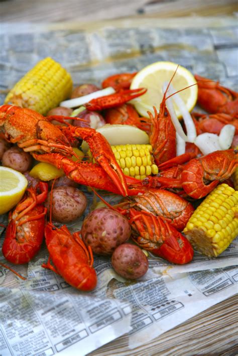 Authentic Crawfish Boil Fat Tuesday Des Moines Bite Of The Best