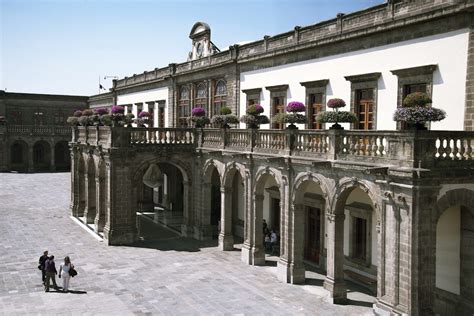 El Castillo De Chapultepec Y El Museo Nacional De Historia México