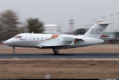 Bombardier Challenger 650 (CL-650) - Bombardier | Aviation Photo ...