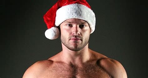 WE LOVE HOT GUYS Hunky Santas