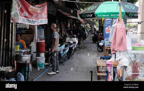 Street Food Vendor Asoke Road Asok Montri Road Aka Soi Sukhumvit