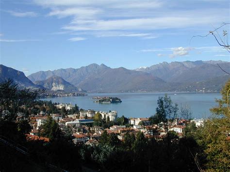 VisitsItaly.com - Welcome to Stresa, Piedmont, Italy