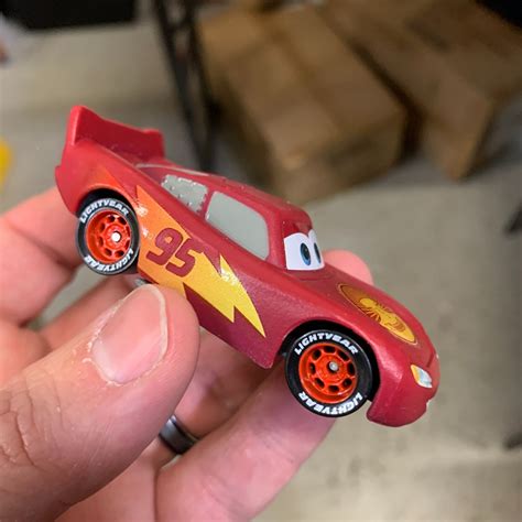 Disney / Pixar CARS Color Changers LIGHTNING MCQUEEN India | Ubuy