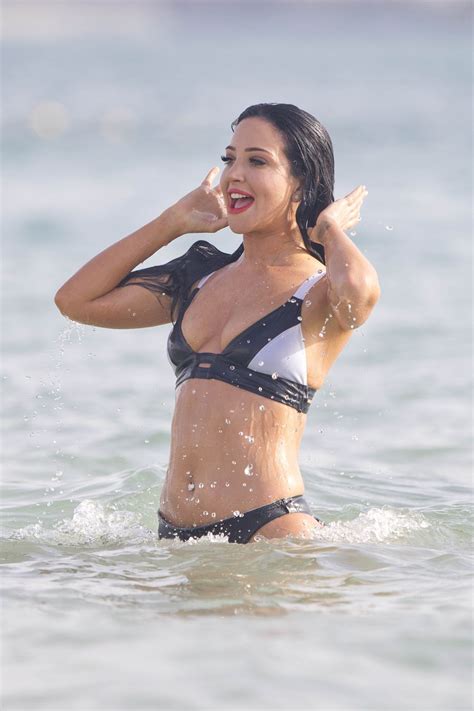 Tulisa Contostavlos In Bikini At A Beach In Dubai Hawtcelebs