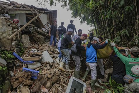 Sube A 310 Cifra De Muertos Por Terremoto En Indonesia