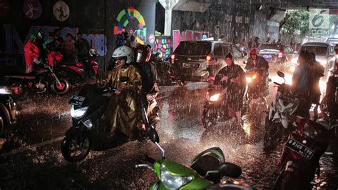 Perhatikan Penggunaan Rem Kala Berkendara Saat Hujan Otomotif