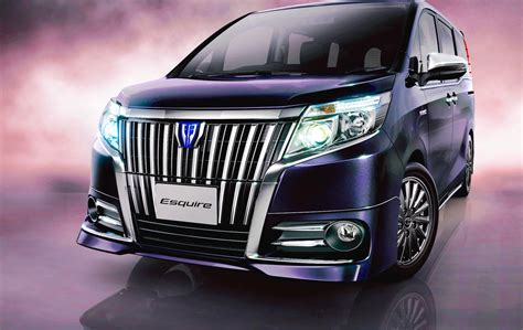 Toyota Esquire On Sale in Japan – New Luxury Minivan is Based on Noah ...