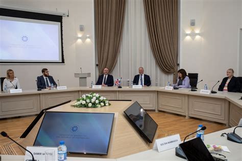 Azerbaijan Uk Discuss Energy Cooperation