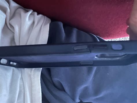 Poor quality iPhone leather case (splitti… - Apple Community