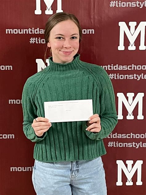 Congratulations to Tracy Efird,... - Mount Ida High School