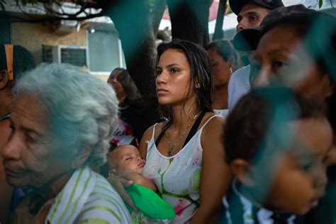 Photos Pregnant Venezuelan Women Seek Medical Care In Colombia