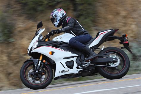 2019 Yamaha Yzf R3 Review 17 Fast Facts