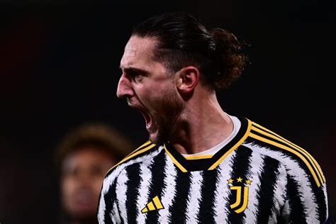 Ac Milan Coba Bajak Adrien Rabiot Dari Juventus Berita Ac Milan Terbaru