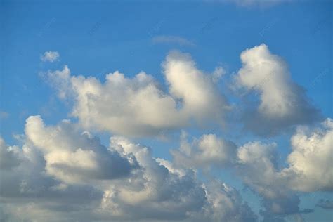 Latar Belakang Langit Musim Panas Biru Latar Belakang Awan Kumulus