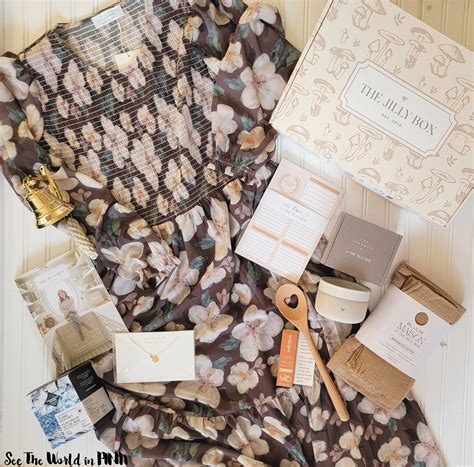 Fall 2023 - The Jilly Box Subscription Box Unboxing | See the World in PINK