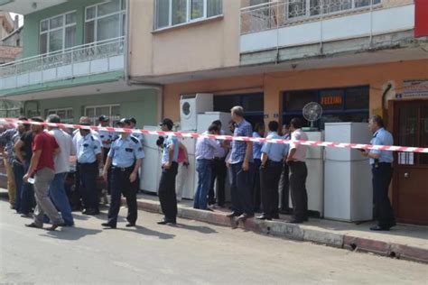 Ya Ndaki Gen Annesini Tacizle Su Lad Buzdolab Tamircisini