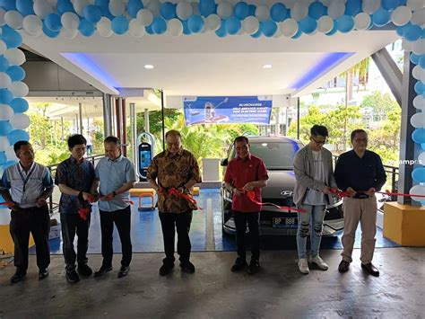 Mega Mall Batam Centre Hadirkan Blue Charge Self Service Valet For