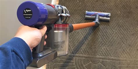 Dyson V8 Absolute cordless vacuum cleaner reviewed | Best Buy Blog