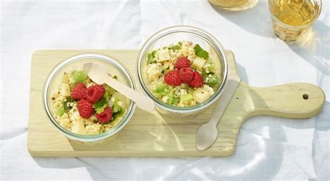 Quinoa Salat Mit Himbeeren Emmentaler Aop Switzerland