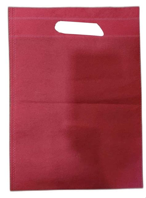 Plain Maroon D Cut Non Woven Bag For Shopping At Rs 155 Kg In Indore