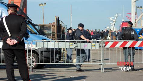 Incidente Mortale Al Porto Di Genova La Foto Choc