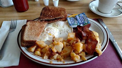 D's Diner | 601-647 E Main St, Wilkes-Barre, PA 18702, USA