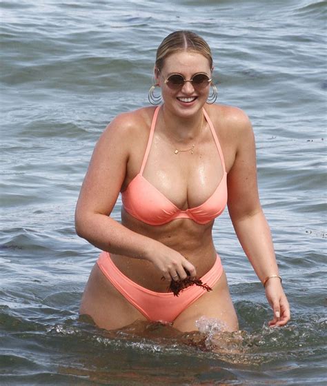 Iskra Lawrence In A Pink Bikini On The Beach In Miami