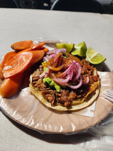 Restaurante Tacos Y Tortas Ahogadas El Tio Pepe En Tijuana