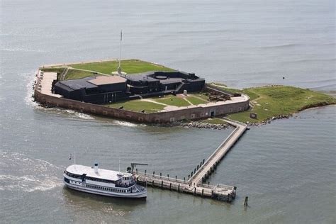 Fort Sumter Admission with Roundtrip Ferry 2024 - Charleston