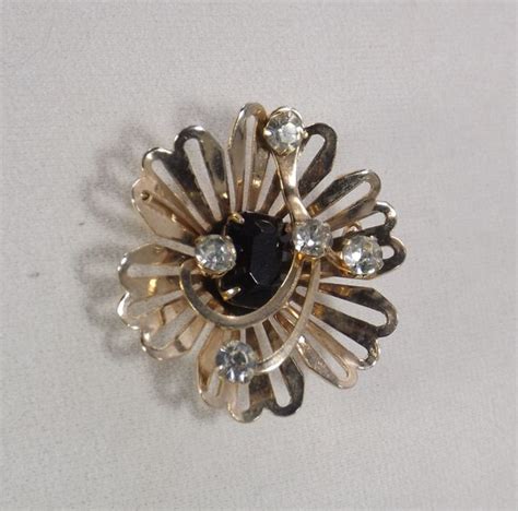 Mid Century Rhinestone Flower Brooch Gem