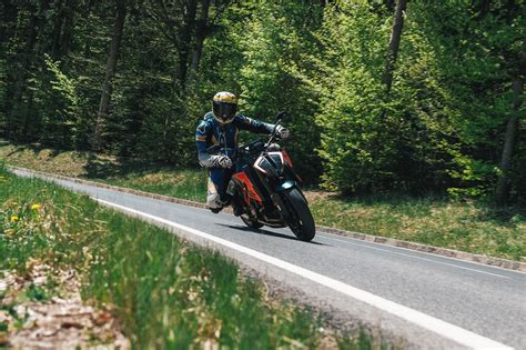 Hyper Naked Bike Vergleich Ktm Super Duke R